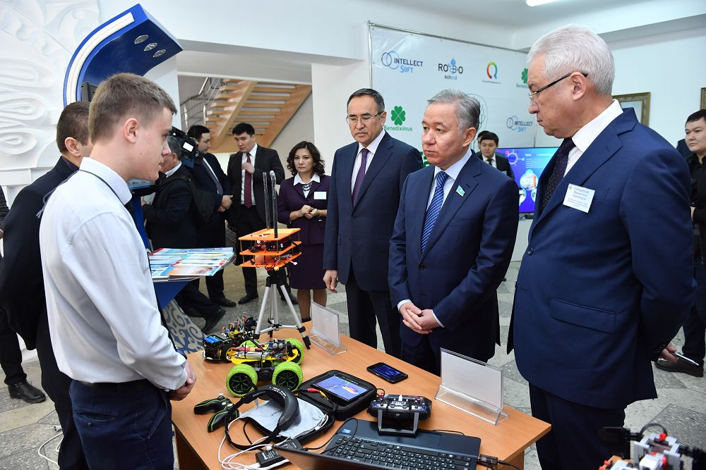 Nurlan Nyǵmatýlın Jambyl oblysy turǵyndarymen kezdesti