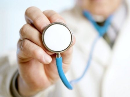 Eńbekshiqazaq aýdanynda 3104 adamǵa bir dárigerden keledi