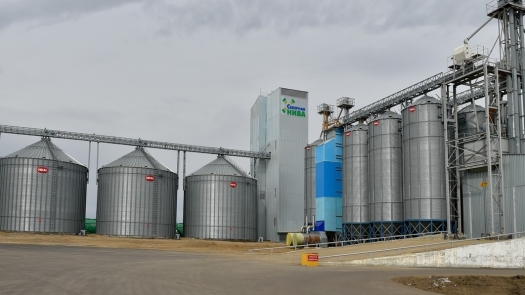 Soltústik Qazaqstan ónimi muhıttyń arǵy jaǵyna jóneltiledi