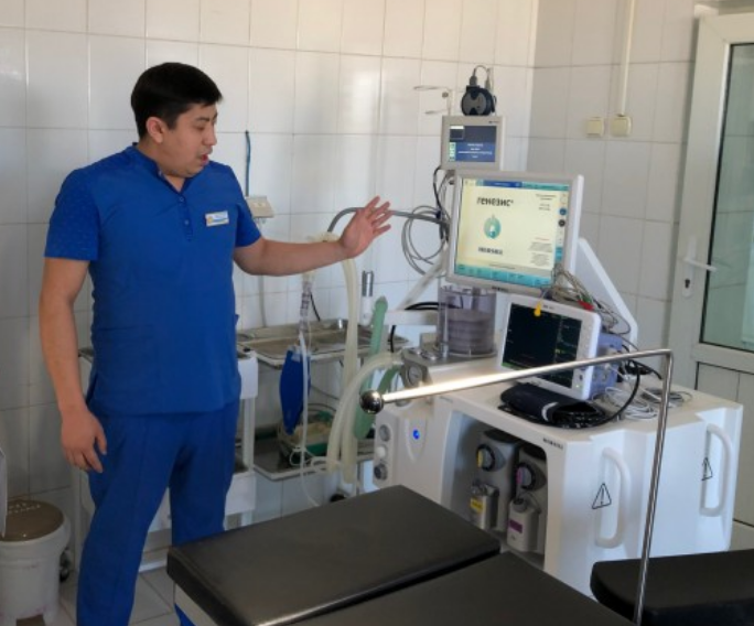 О́temuratovtyń qory perzenthanaǵa medısınalyq apparat syılady