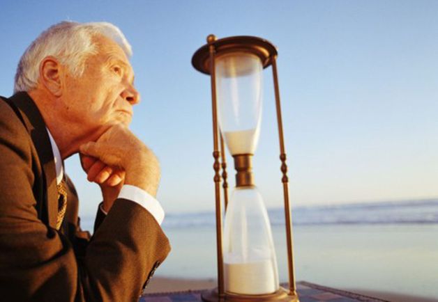 Áıelder erlerge qaraǵanda nege uzaq ómir súredi?