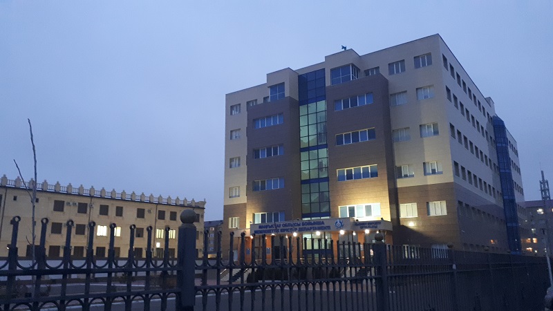 Mańǵystaýda memlekettik qyzmetshilerdi ústeme jumysqa tartý azaıǵan