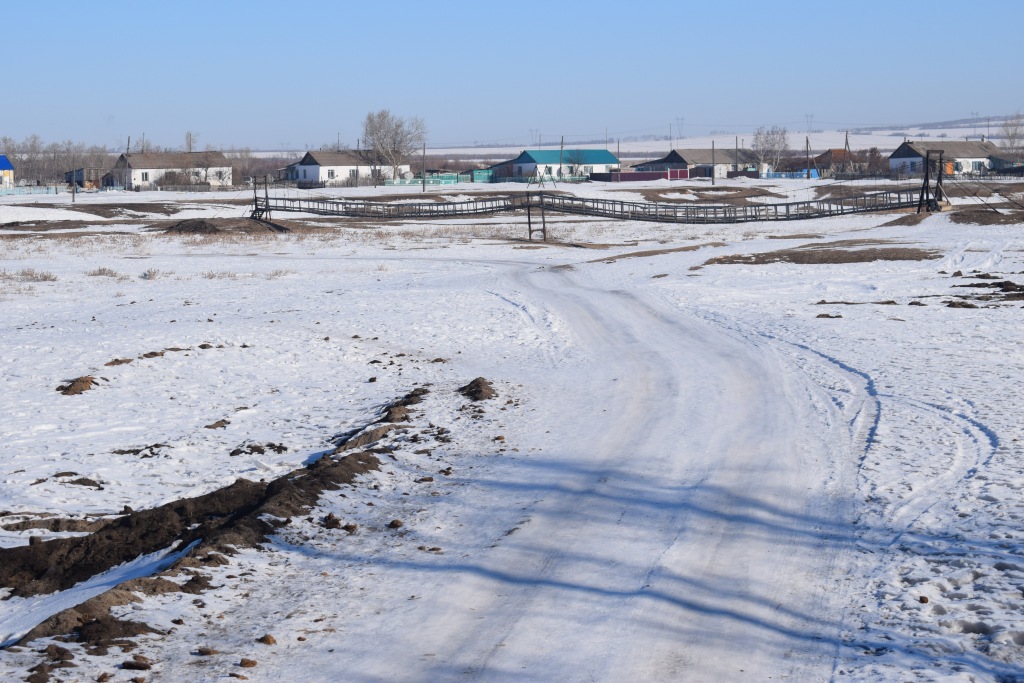 Áke amanatyna adaldyq