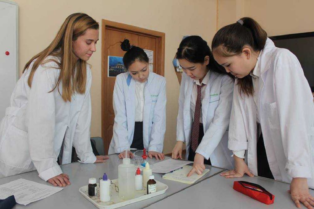 Mektep muǵalimi – Massachýsets magıstranttary