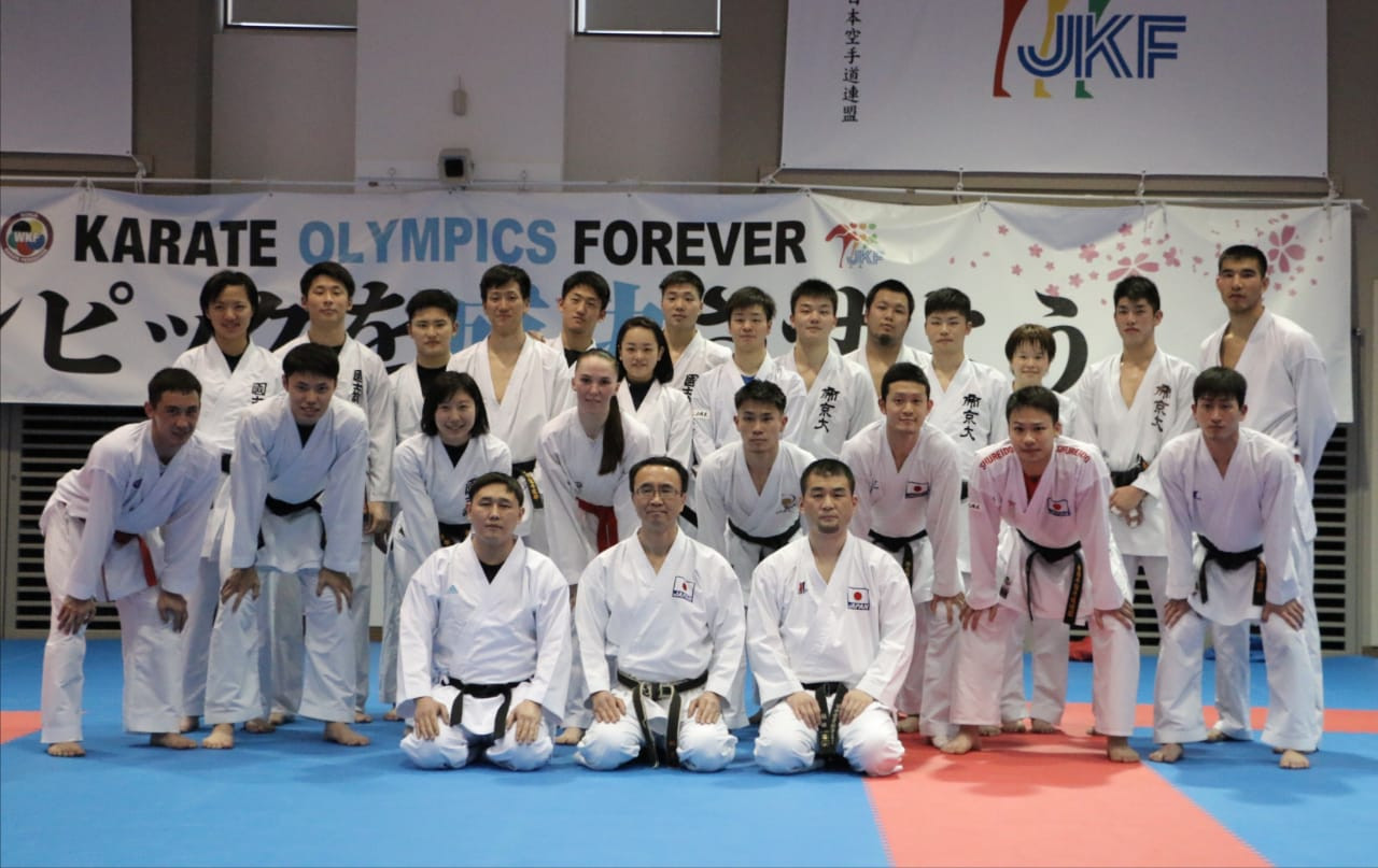 Otandyq karateshiler Tokıoda birlesken oqý-jattyǵý jıynyn bastady