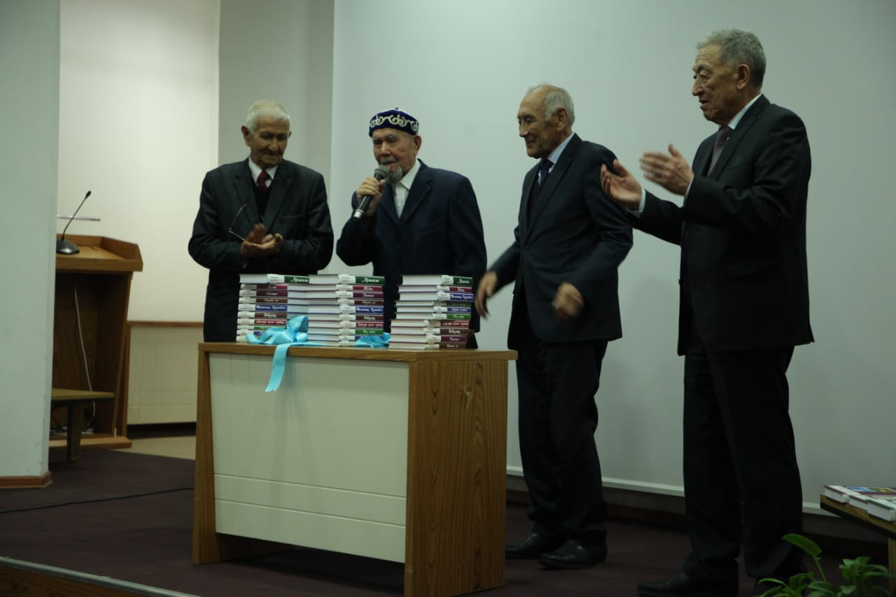 Túrkistanda baǵdarlama aıasynda shyqqan kitaptar oqyrmanǵa jol tartty