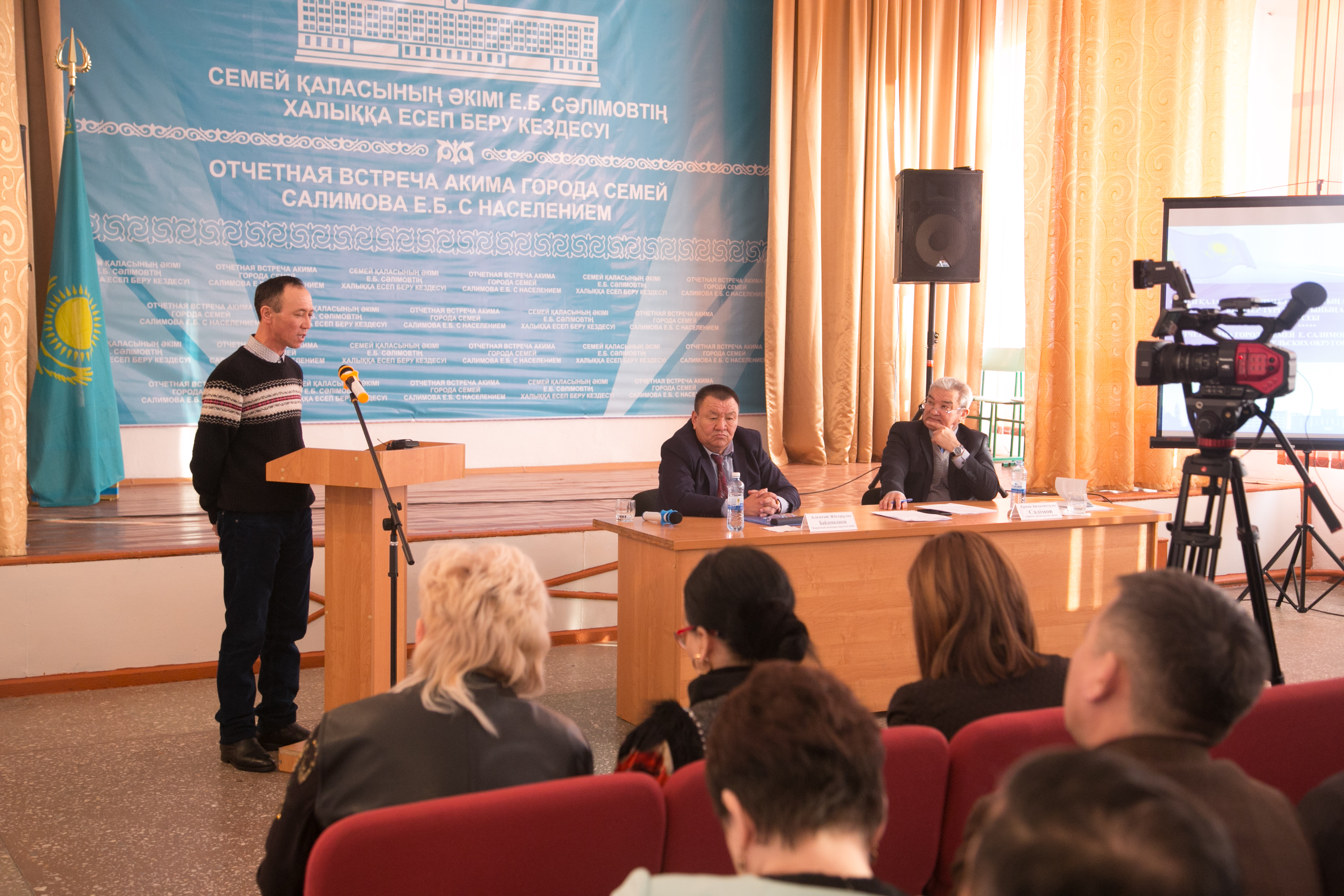 «IT-kabınet» ár aýyldyń mektebinde bolýy qajet