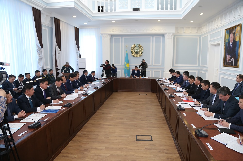 Batys Qazaqstan kúsheıtilgen rejımge kóshti