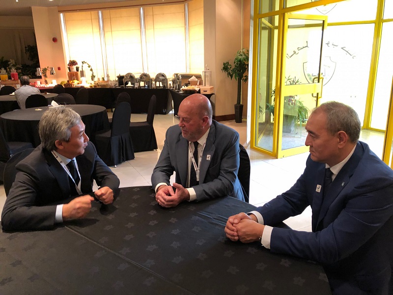 UOK Bas hatshysy Búkilálemdik karate federasııasynyń basshysymen kezdesti