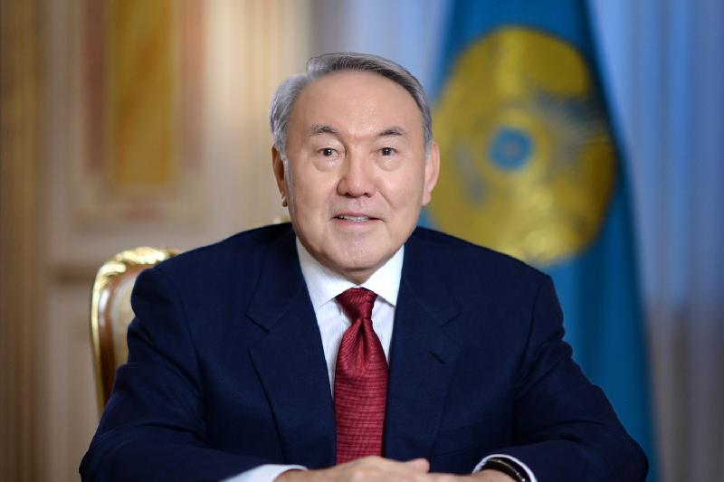 Nursultan Nazarbaev: Jastar bilim alýǵa umtylýy tıis