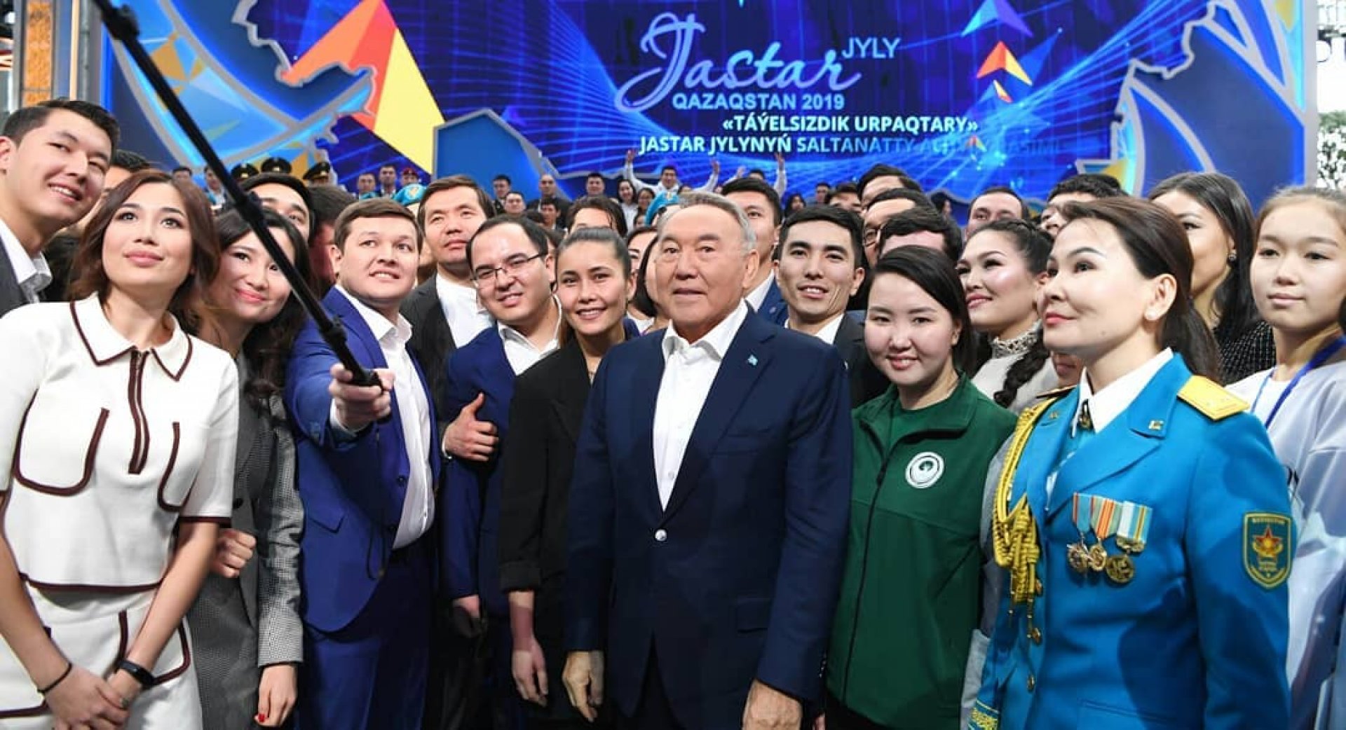 Jastar arasyndaǵy jumyssyzdyq: Sıfrlar nege qıyspaıdy?