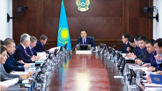 B. Saǵyntaev: «Sıfrlyq Qazaqstan» memlekettik baǵdarlamasyn iske asyrý Elbasynyń erekshe baqylaýyna alynǵan