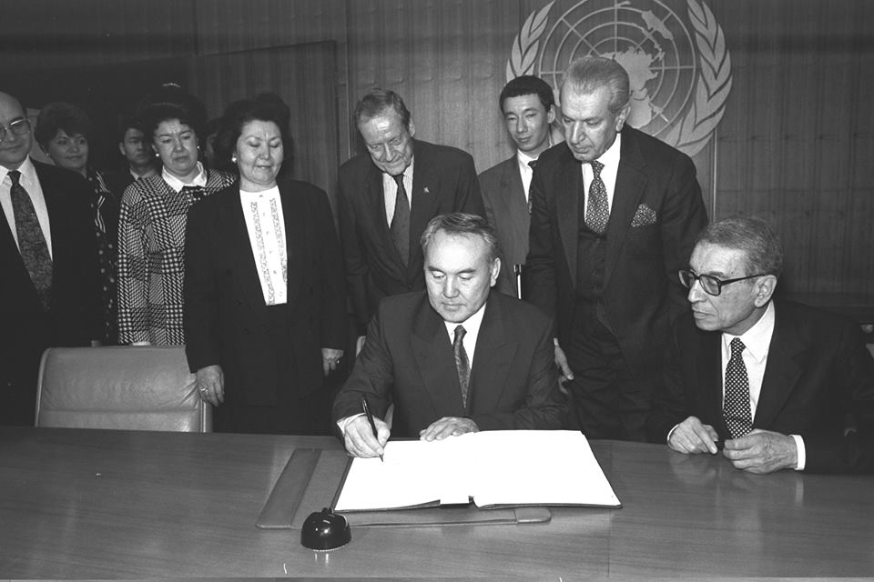 Qazaqstan Bala quqyqtary týraly konvensııanyń qabyldanǵanyna - 25 jyl