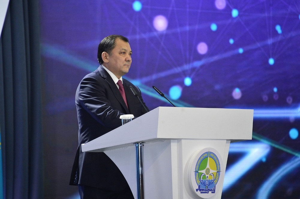 Nurlan Noǵaev turǵyndarmen keri baılanys arnalary týraly aıtty