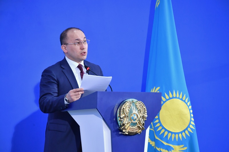 Akkredıtasııa máselesinde jýrnalısterdiń pikiri eskeriledi - D.Abaev