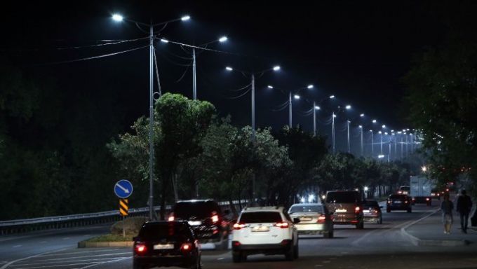 Bıyl Almatynyń 120 kóshesine LED shamdary qoıylady