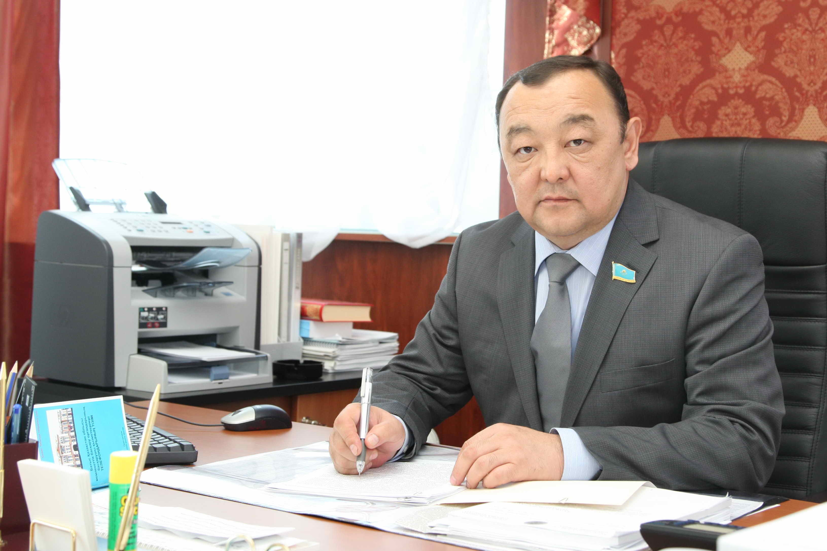 Aýyl joldaryna aqsha kerek - Senator Batys Qazaqstandaǵy joldarǵa qarjy surady