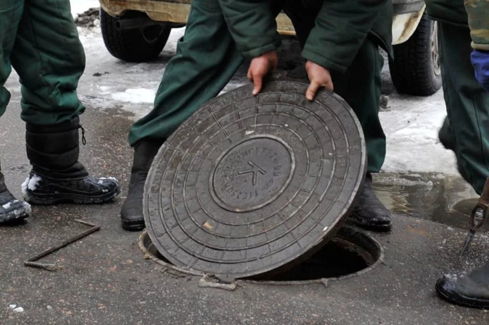 Qudyqtan qaqpaq ketse...