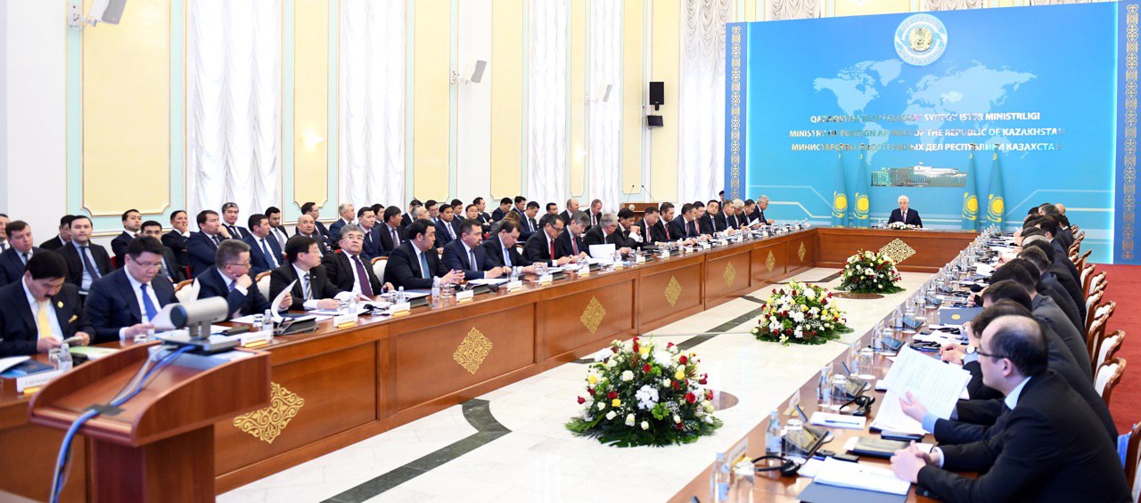 SIM-de ınvestısııa tartýdyń keshendi ekojúıesin qurýdyń praktıkalyq aspektileri qaraldy