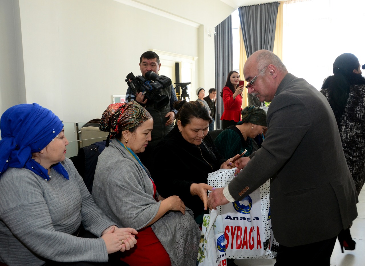 Shymkentte Alǵys aıtý kúni jańa formatta ótedi