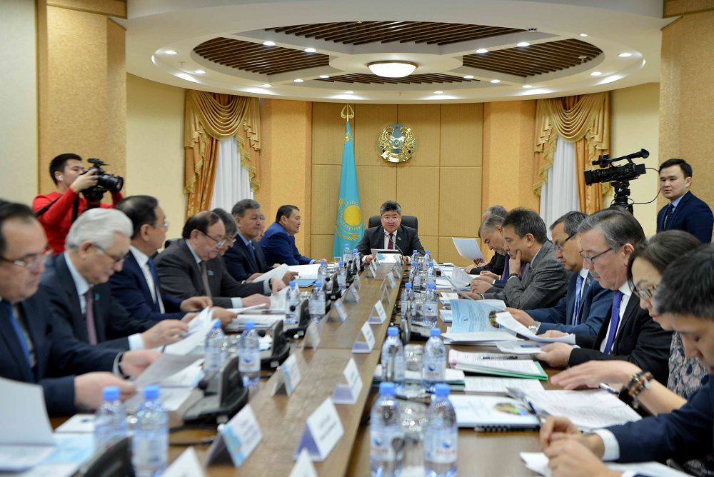 Senatta veterınarlyq qaýipsizdik máseleleri talqylandy