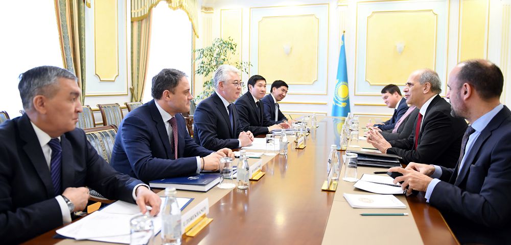 Beıbit Atamqulov Eýropalyq Odaqtyń Ortalyq Azııa boıynsha arnaıy ókilimen kezdesti