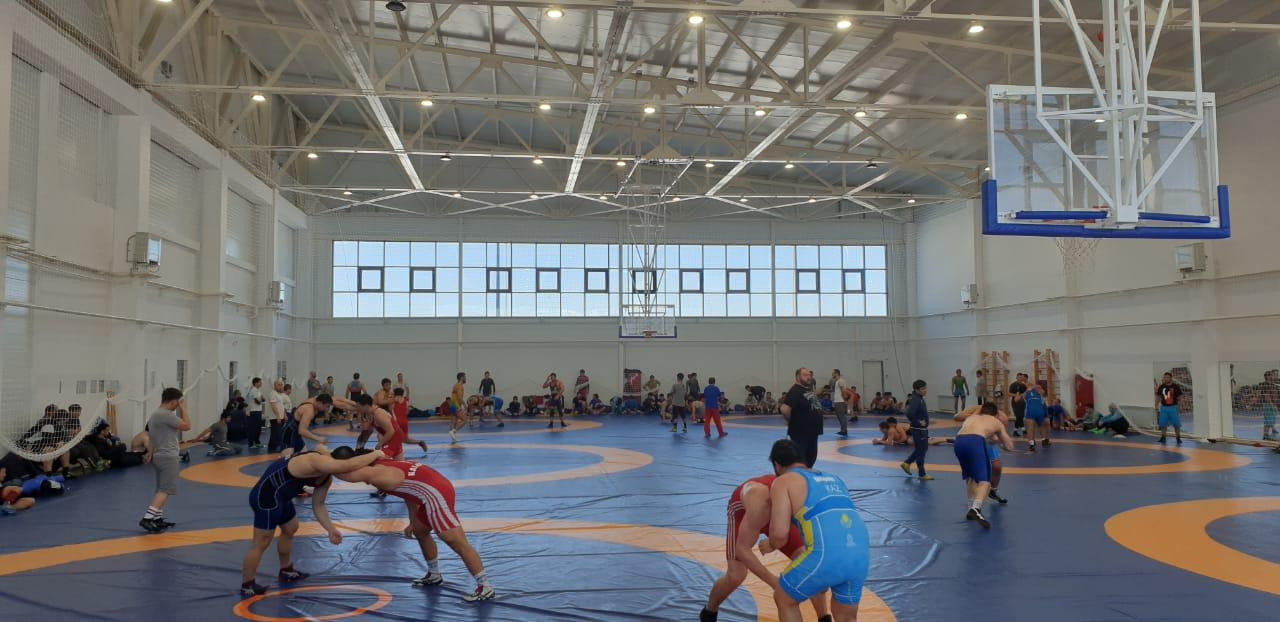 Erkin kúresten Qazaqstan komandasy birlesken oqý-jattyǵý jıynyn ótkizdi