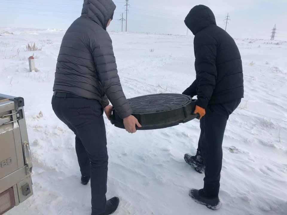 Astanada eriktiler polımerlik lıýkter ornatty