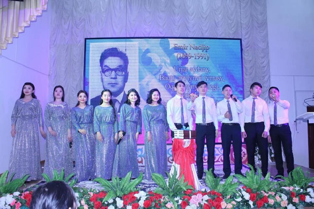 Kórnekti túrkitanýshy týǵan jerimen qaıta qaýyshty
