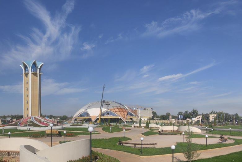 Tarazdyń tynysy keńeıip keledi