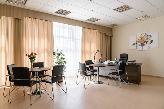 Mektep dırektorlaryna qatysty monıtorıng neni anyqtady?