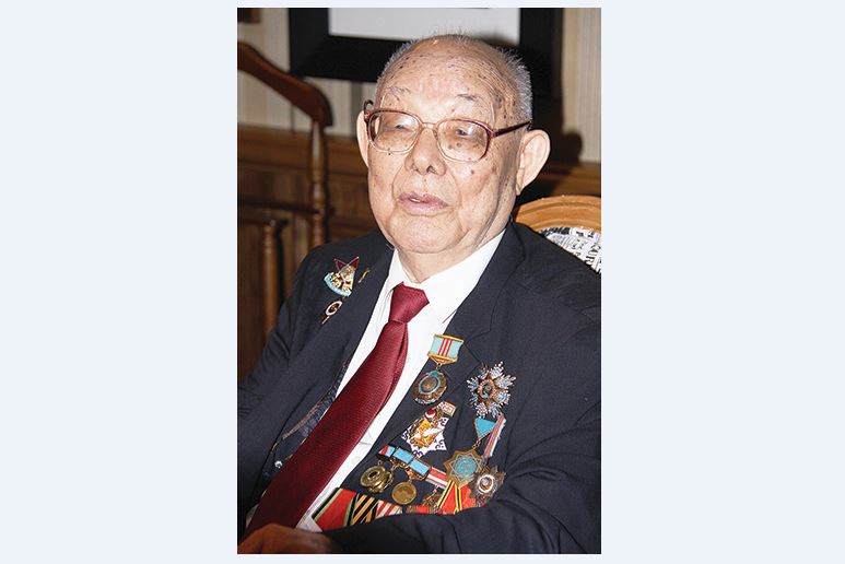 Ana tiliniń abyzy, akademık Ábdýálı Qaıdar ómirden ozdy