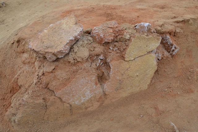 Túrkistanda Iаsaýı kesenesiniń kirpishin kúıdirgen pesh orny tabyldy