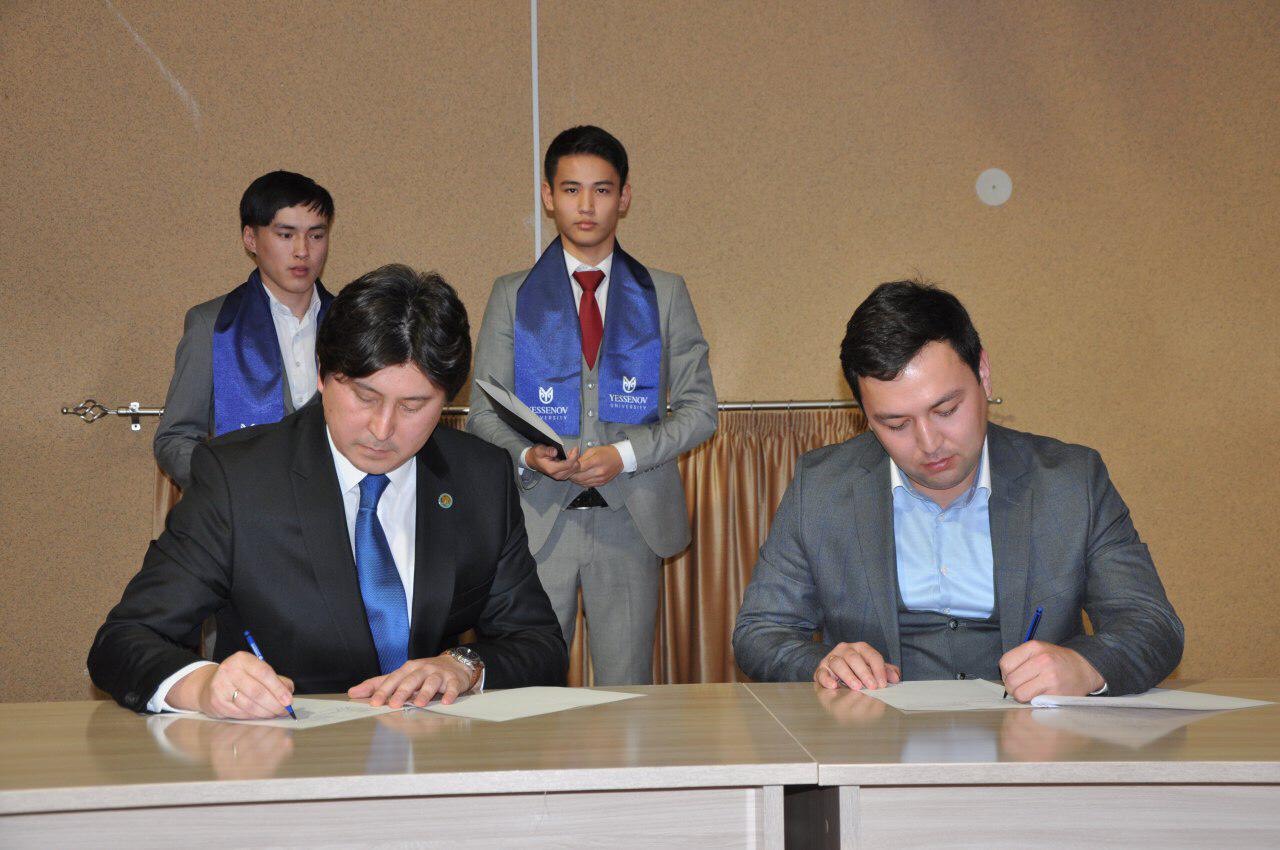 Yessenov ýnıversıteti áleýmettik kómek kórsetýdi bastady