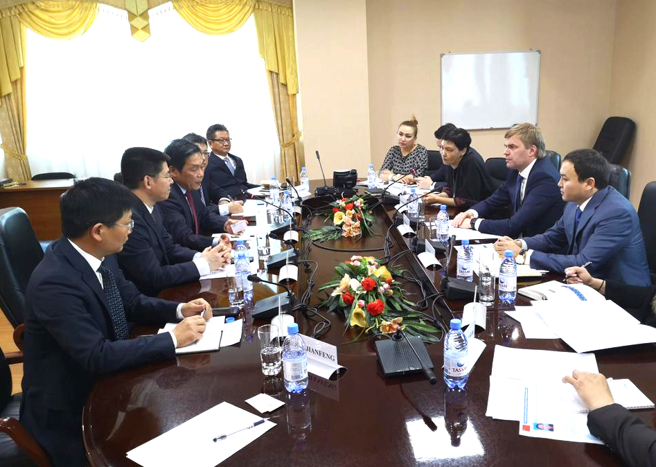 Júk aınalymynyń artýyna Lıanıýngan portynyń áseri mol