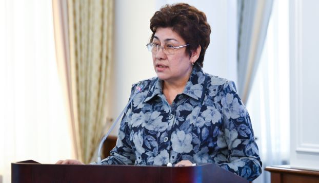 Kúlásh Shámshıdınova: Bilim salasynda 500 myńǵa tarta adamnyń jalaqysy ósedi