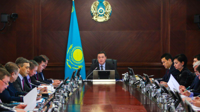 A. Mamın Elbasynyń «Áleýmettik qamqorlyq» jańa áleýmettik sharalaryn iske asyrý týraly: bıýrokratııa men formalızmge jol berilmesin