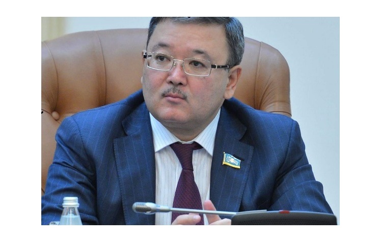 Naqty ispen dáleldeımiz