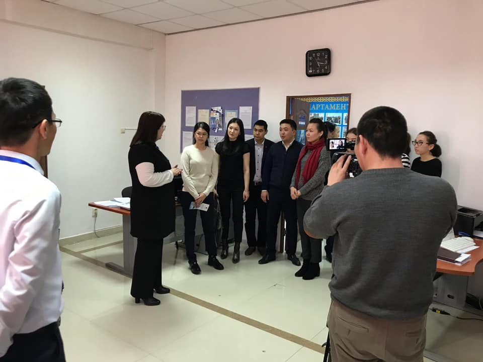 Mańǵystaýlyq departamentte «Ashyq esik kúni» ótkizildi