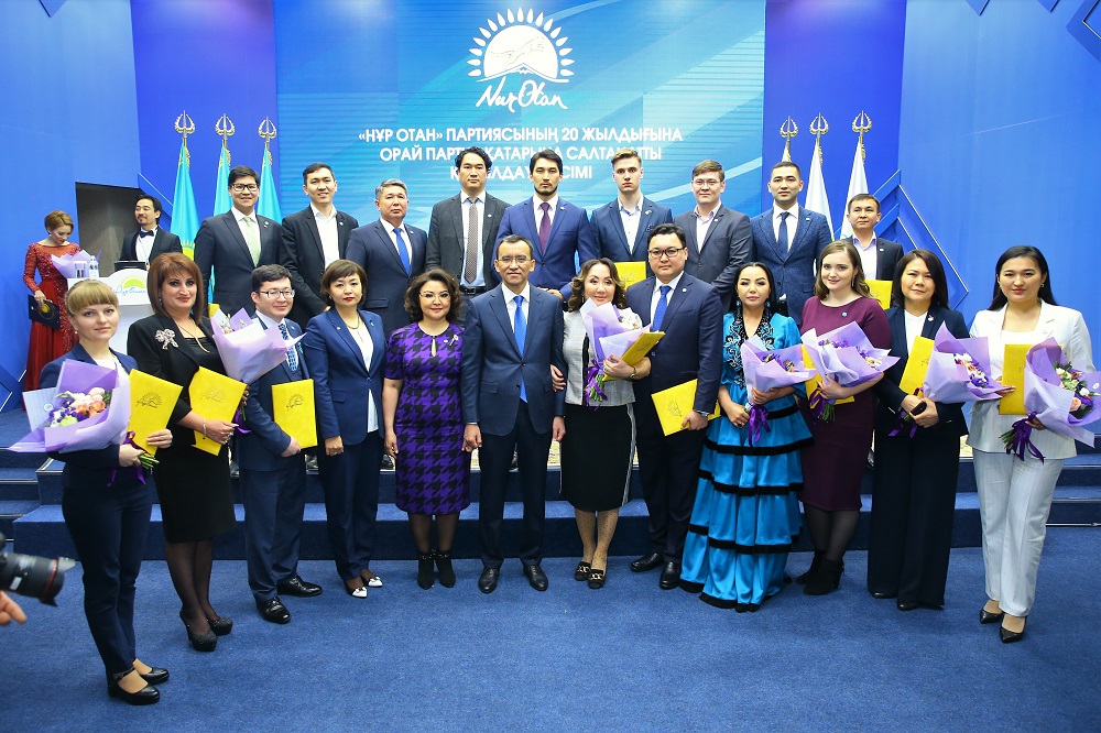 «Nur Otan» partııasy qatary talanttarmen tolyqty