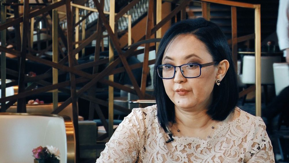 Aınur Kóketaeva: Shetelde jumys isteý qalypty jaǵdaı