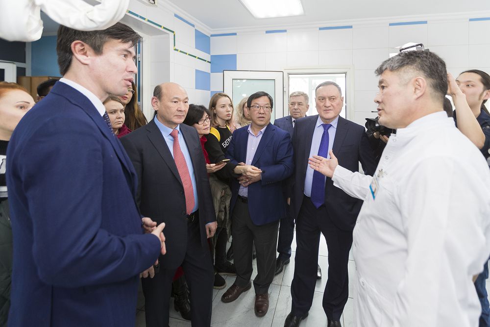 Shyǵys medısınasynyń shıpasy bar