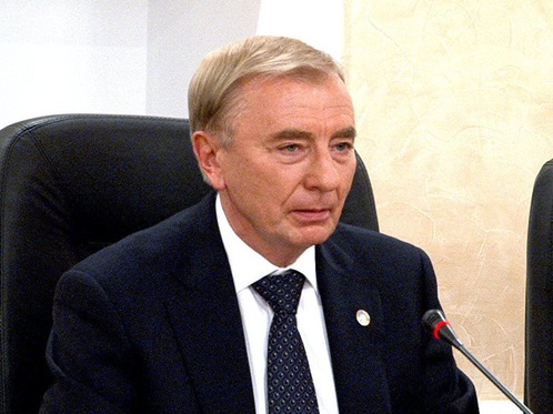 Qor qýatty qoldaý kórsetedi