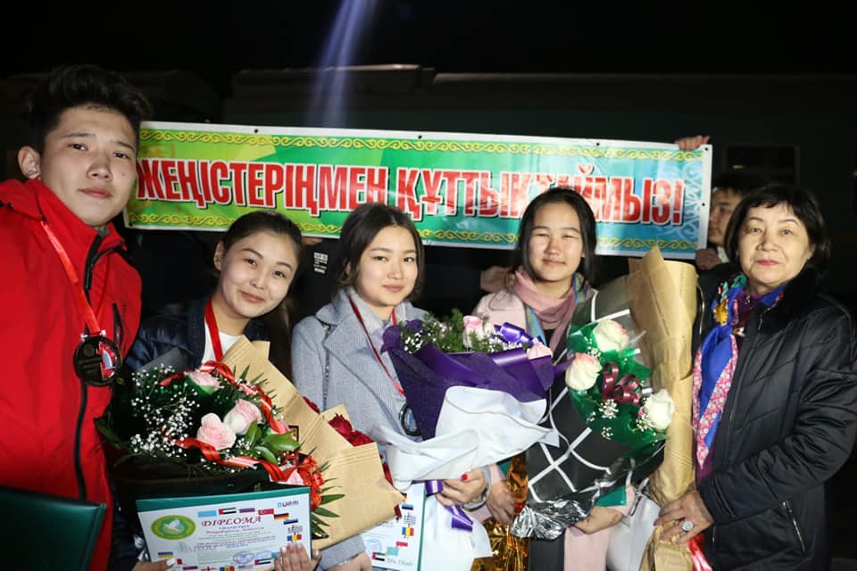 Dýbaıdan bas júldemen oraldy