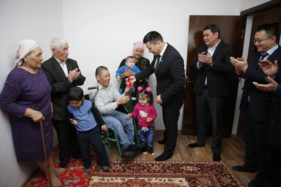 Izgilik aıyndaǵy ıgi is