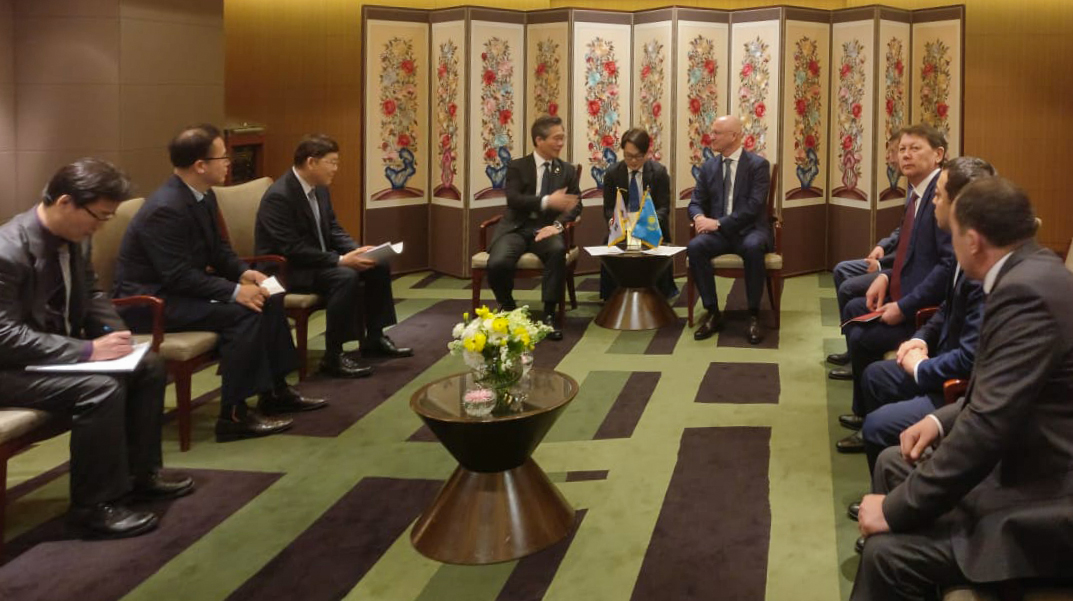 Qazaqstanda koreılik kapıtaldyń qatysýymen 516 birlesken kásiporyn jumys isteıdi