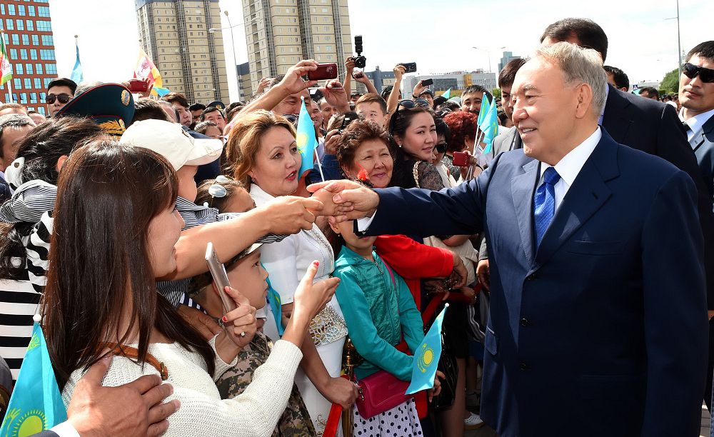 Álemdik saıasattyń darabozy