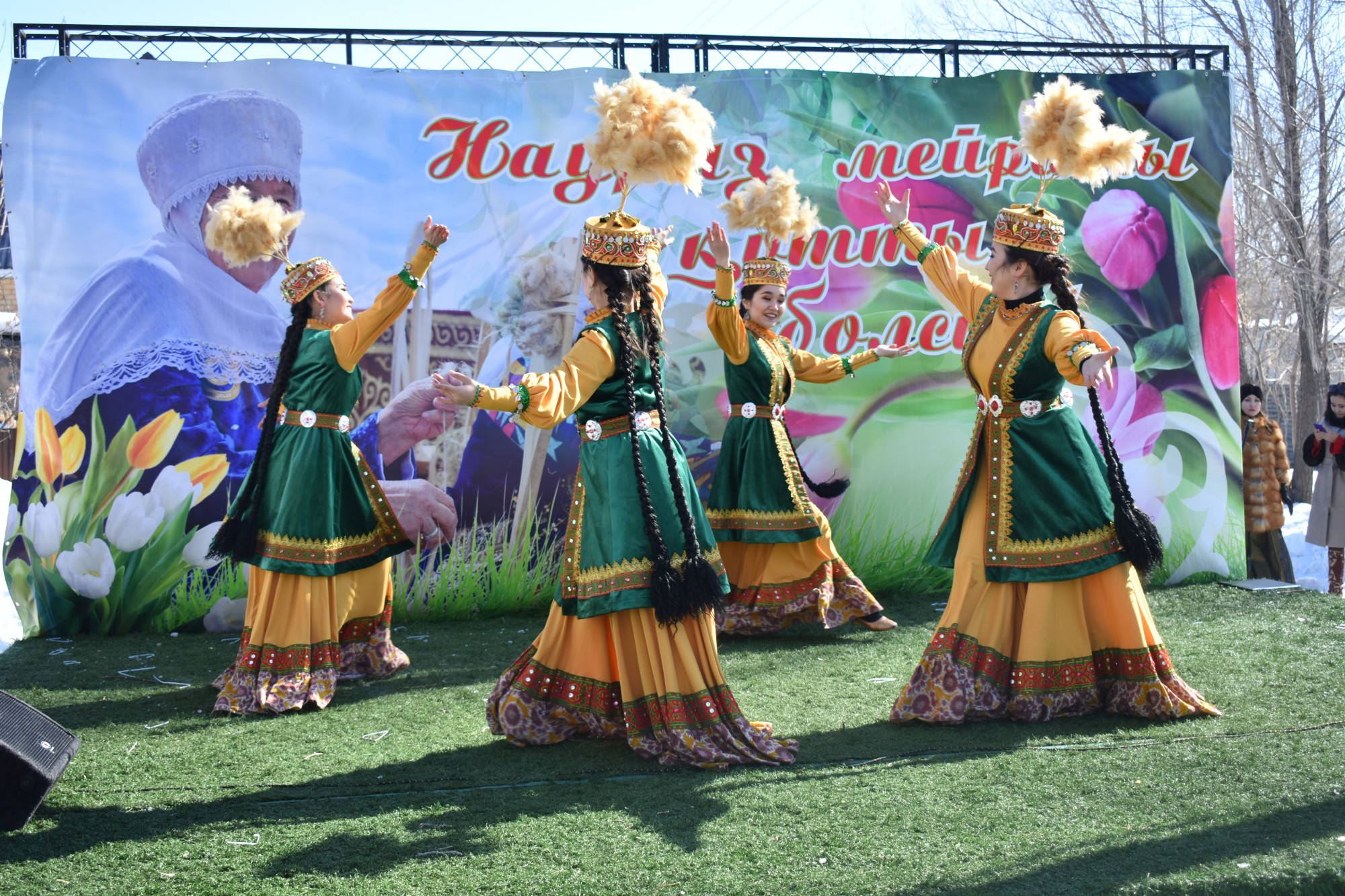 Astana mańyndaǵy eldimekenderde Naýryz meıramy toılanýda