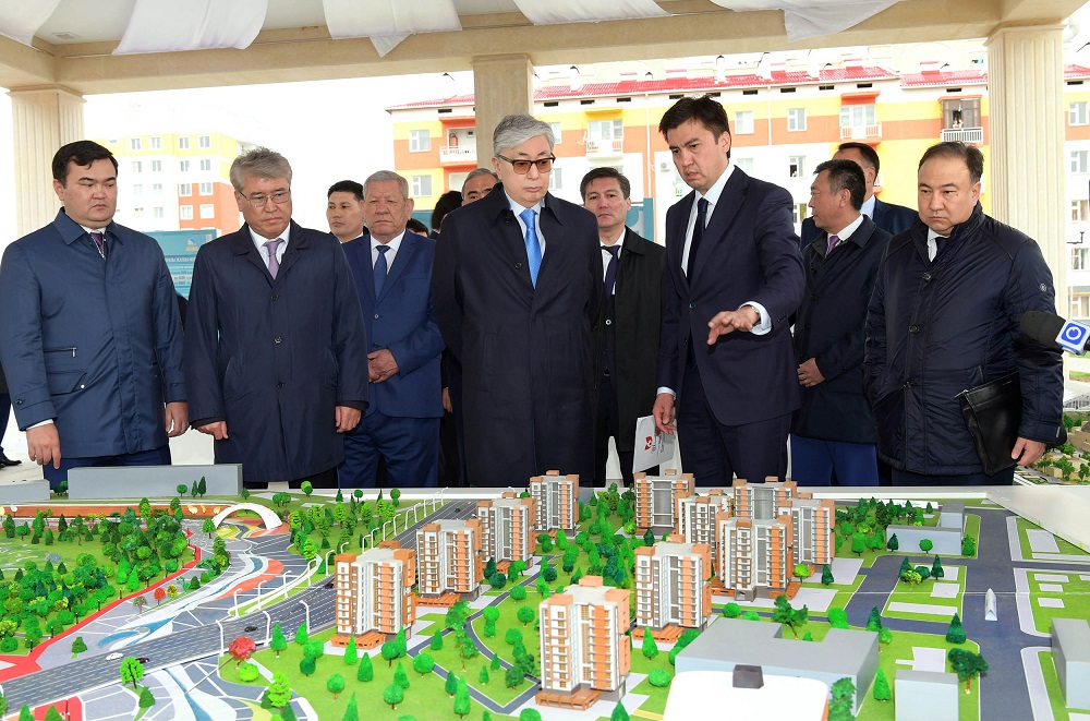 Qasym-Jomart Toqaev Shymkent qalasynyń ákimshilik-iskerlik ortalyǵyna bardy