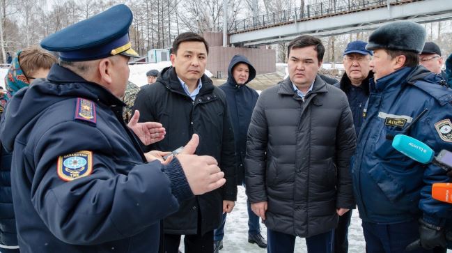 J. Qasymbek Batys Qazaqstan oblysynyń kóktemgi sý tasqyny kezeńine ázirligin tekserdi